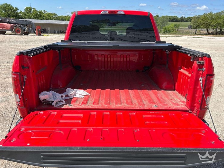 2017-ford-f150-image-21