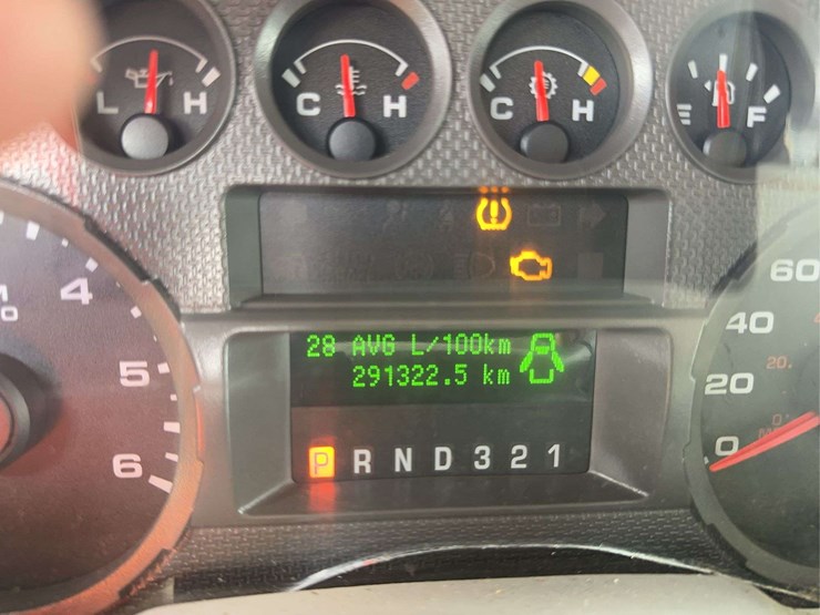 2010-ford-f250-xlt-image-29