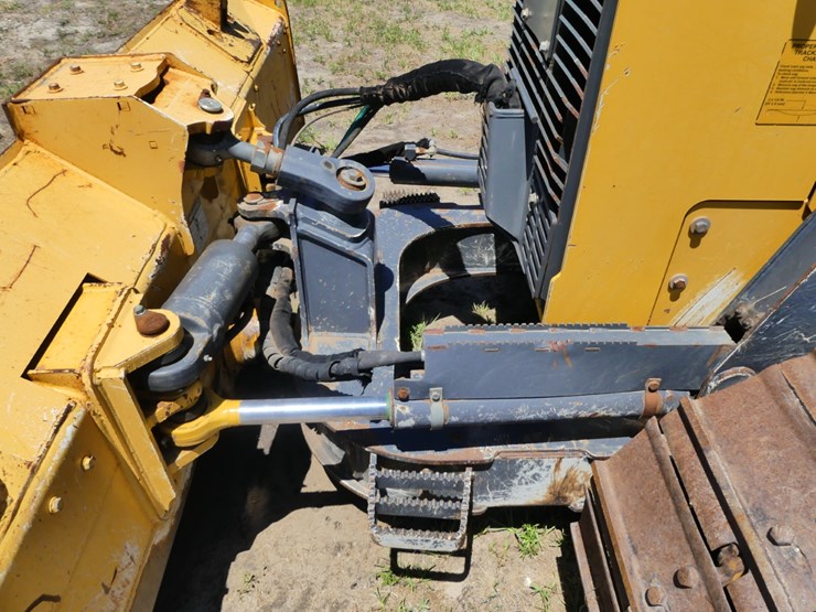 2016-deere-550k-lgp-image-8