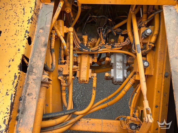 2003-rasco-9010-asphalt-chip-spreader-image-6