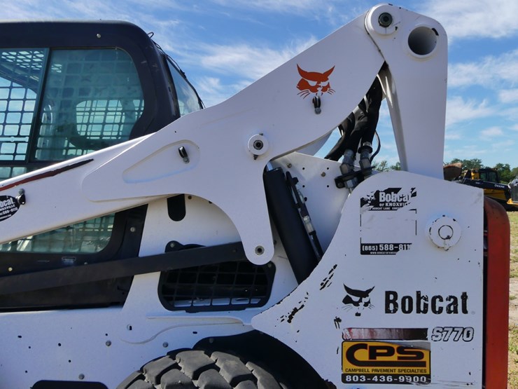 2015-bobcat-s770-image-8