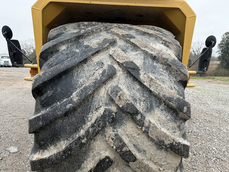 2005-terra-gator-8103-dry-floater-image-8