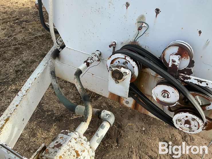 piester-dry-fertilizer-spreader-image-14