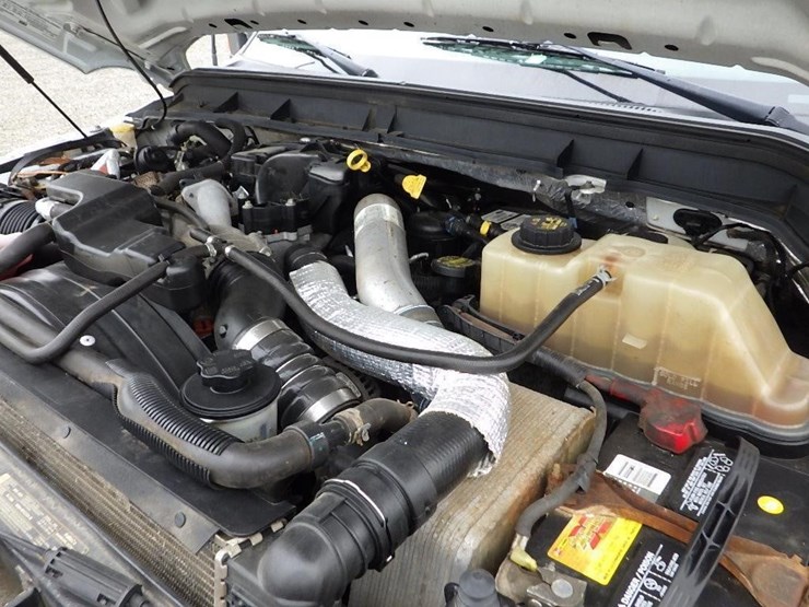 2015-ford-f550-image-17