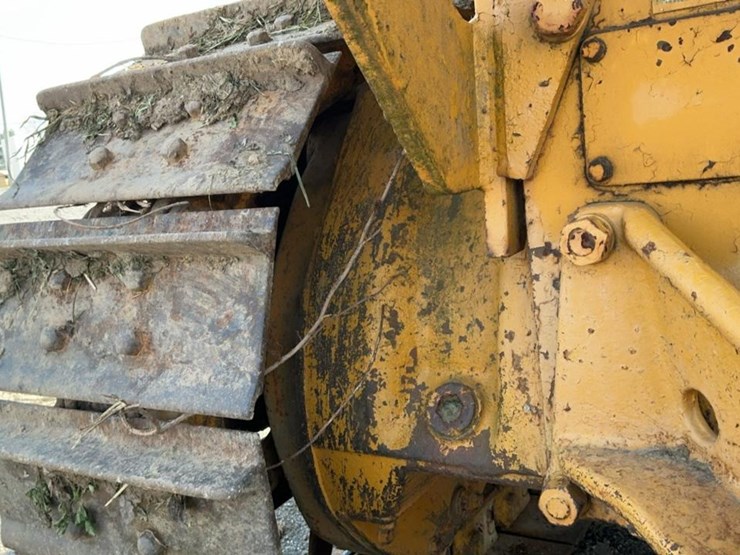 caterpillar-d4-image-25