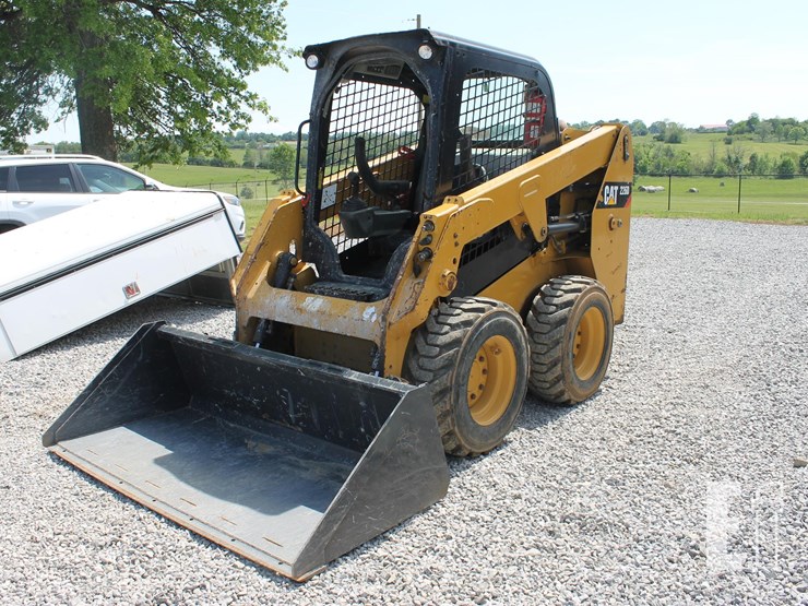 caterpillar-226d-image-1