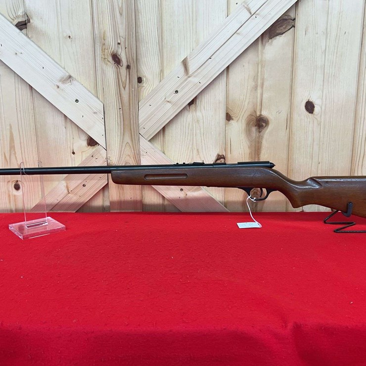 Harrington & Richardson Model 865 Plainsman Bolt-Action Rifle .22 Caliber
