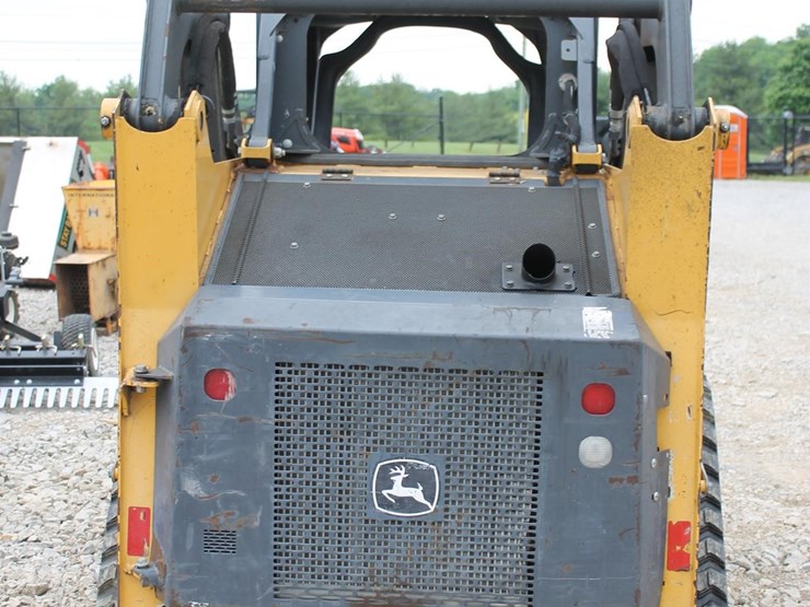 2018-deere-317g-image-9