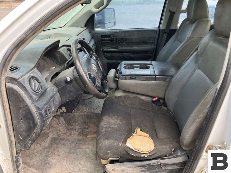 2017-toyota-tundra-image-9