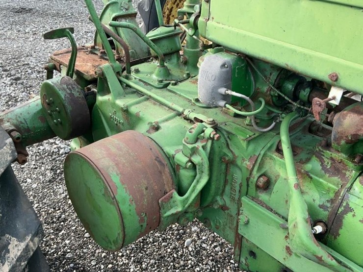 john-deere-b-image-16