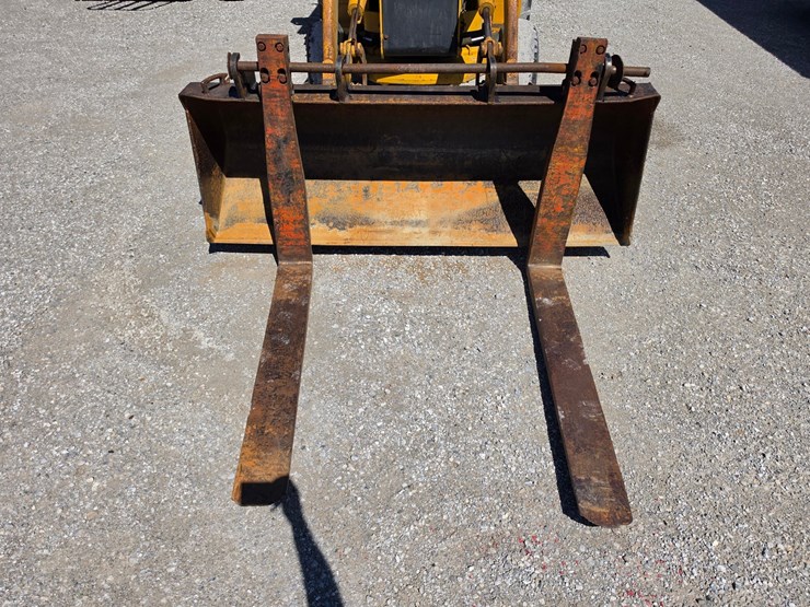 1995-deere-410d-image-3