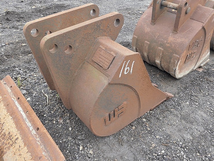new-holland-30-image-2