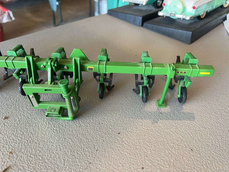 john-deere-4850-image-10