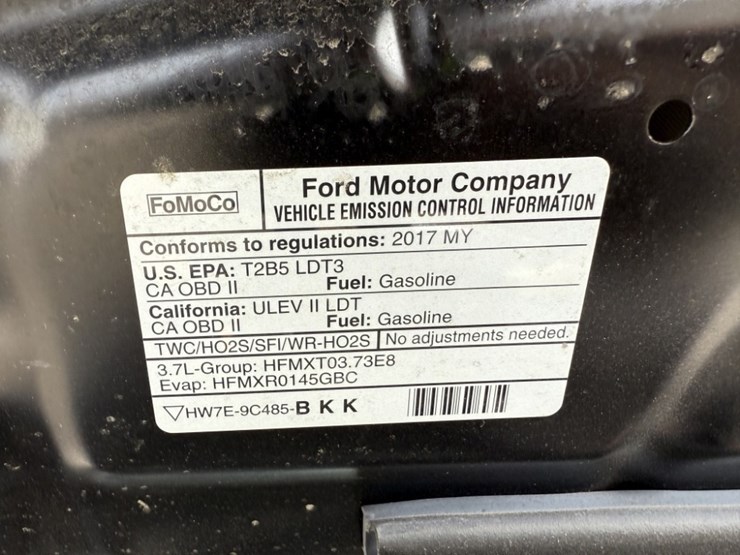 2017-ford-explorer-image-14