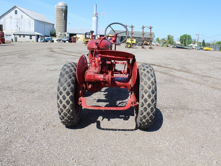 #2404-•-farmall-a-tractor-image-4