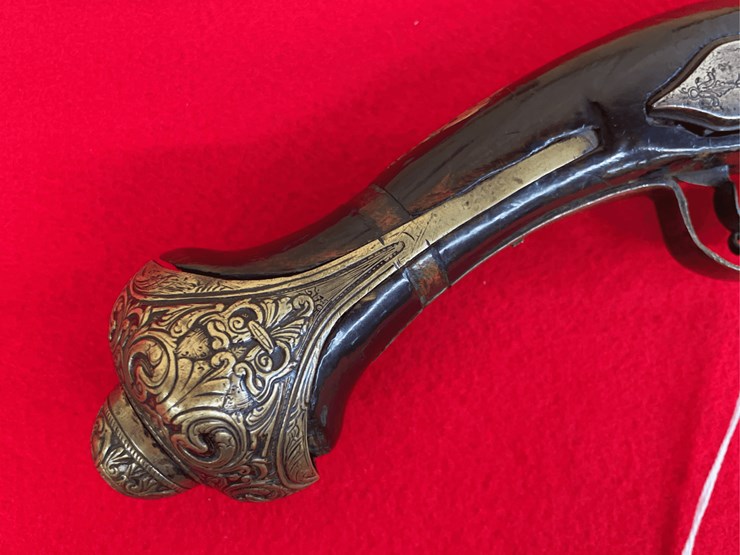 flintlock-pistol-with-ornate-brass-furniture-image-7