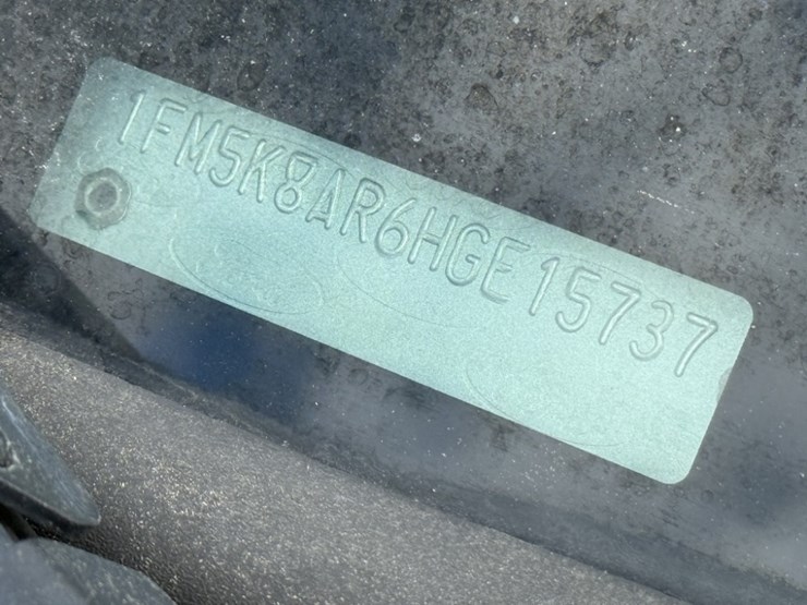 2017-ford-explorer-image-9