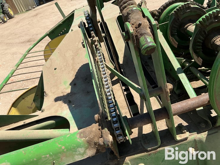 john-deere-24t-image-18