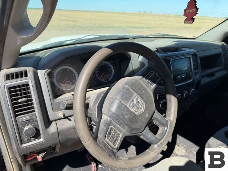 2014-dodge-1500-image-17