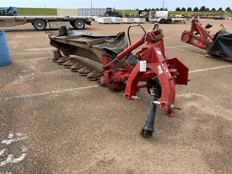 new-holland-h6750-image-1
