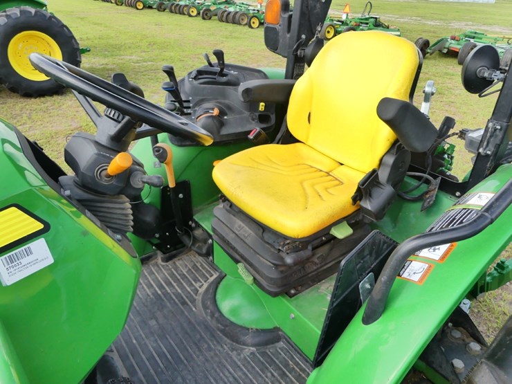 2024-john-deere-5120m-image-6