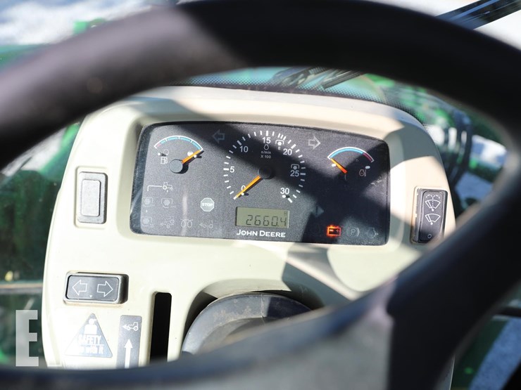 john-deere-4520-image-16