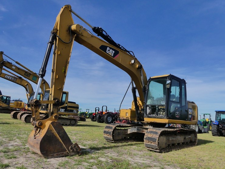 2016-caterpillar-312f-image-1