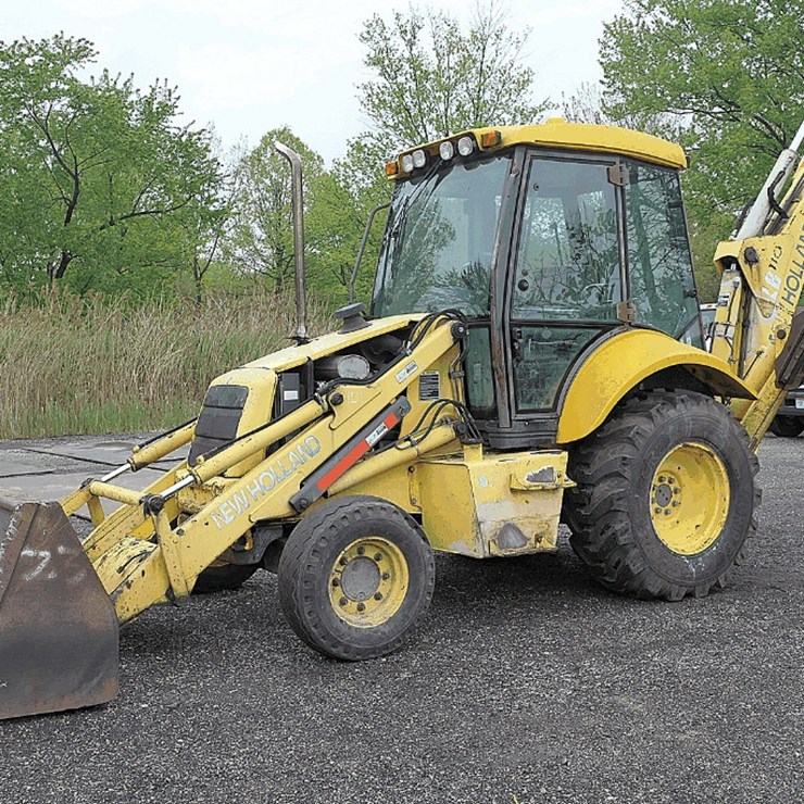 2002 NEW HOLLAND LB110