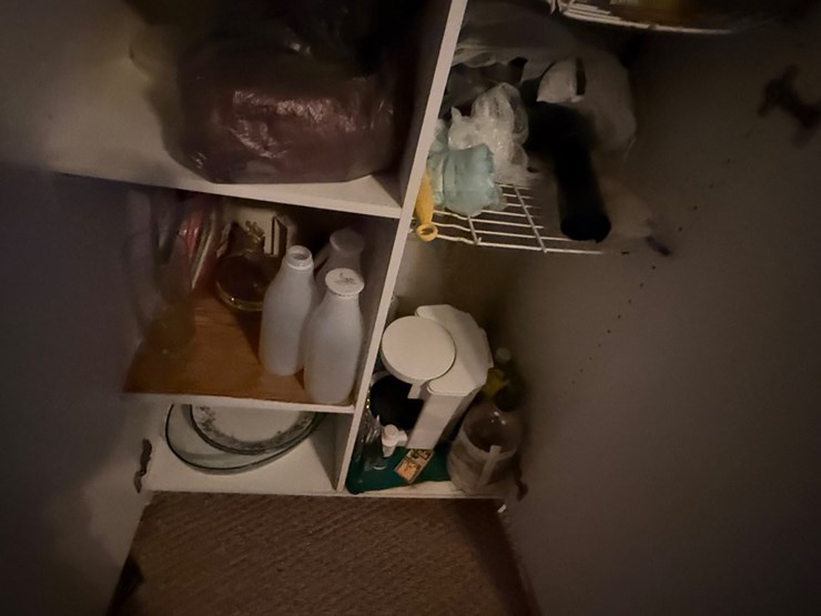 #96-•-cabinet-and-contents-image-4