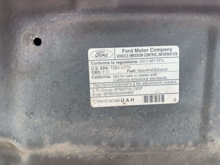 2011-ford-f150-xl-image-24
