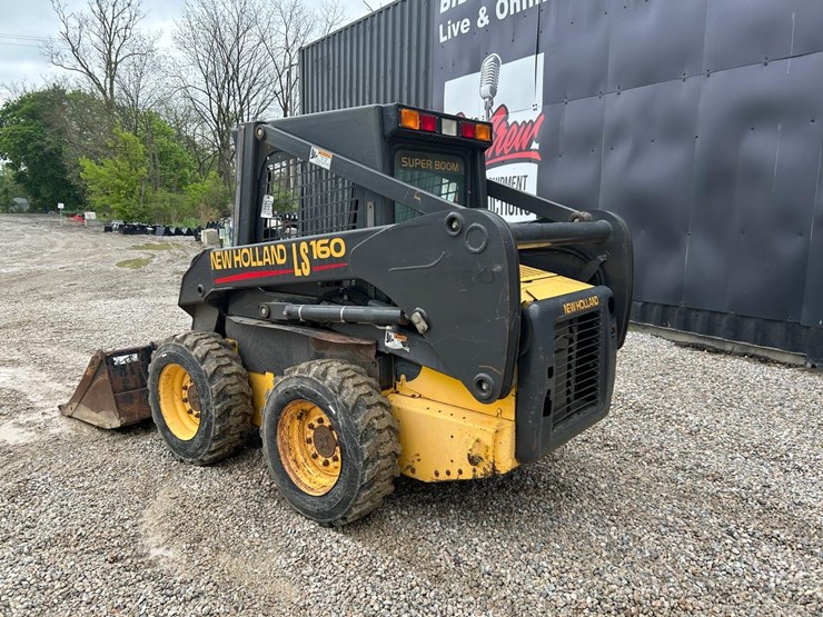 new-holland-ls160-image-2