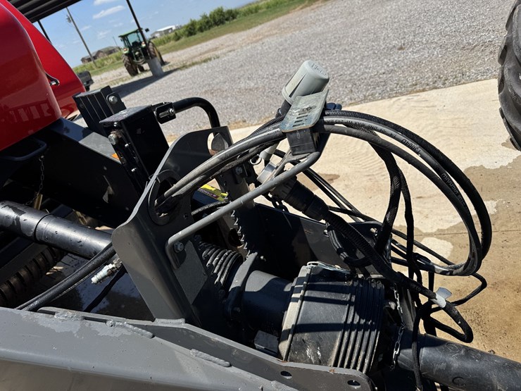 2021-massey-ferguson-2270-image-12