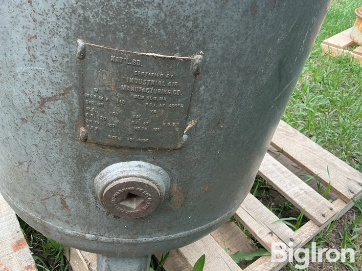sanborn-500bp60v-60-gal-air-compressor-image-14