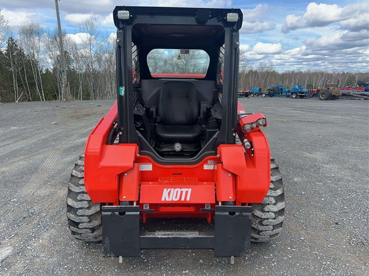 2024-(new/unused)-kioti-sl750u-wheeled-skid-steer-loader-image-2