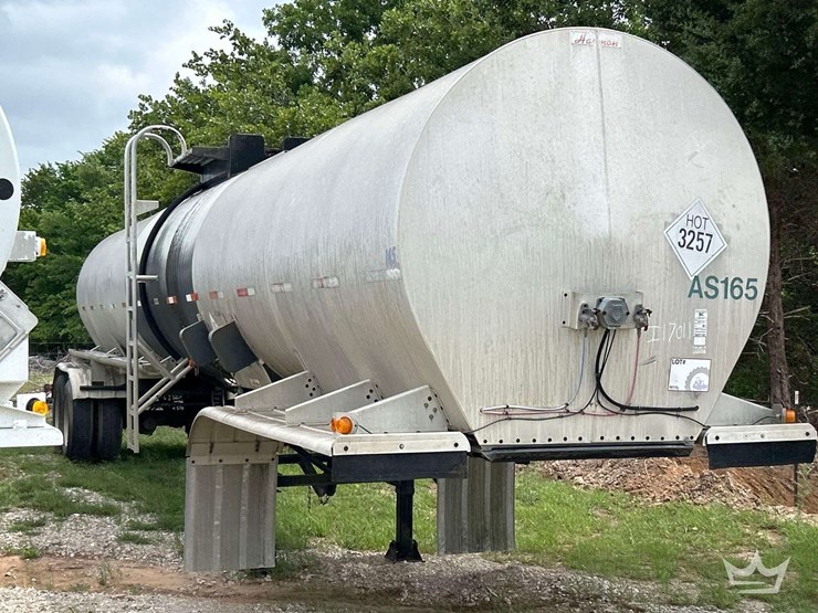 2002-harmon-steel-barrel-7,000-gallon-asphalt-t/a-tanker-trailer-image-4