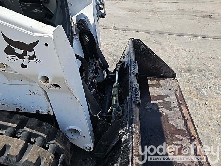 bobcat-t590-image-13