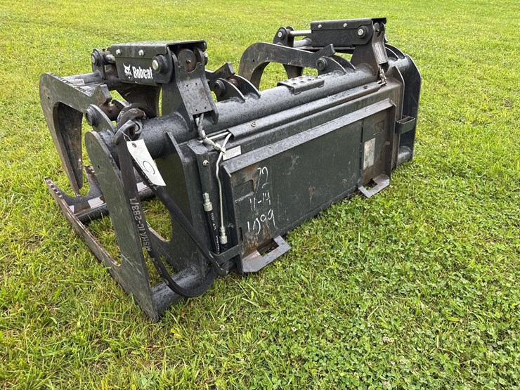#5-•-hd-bobcat-72”-skid-steer-root-grapple-image-4