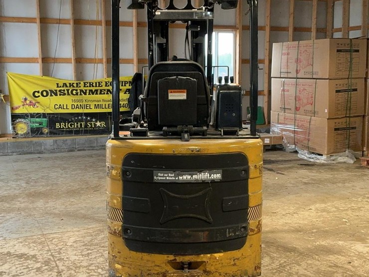 #1301-•-landoll-bendi-series-iv-electric-articulating-forklift-image-4