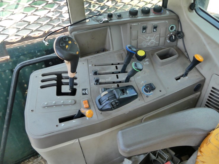 2010-john-deere-7230-image-12