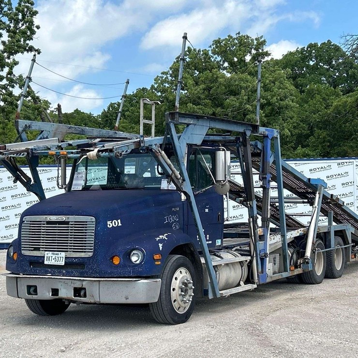 2001 FREIGHTLINER FL112