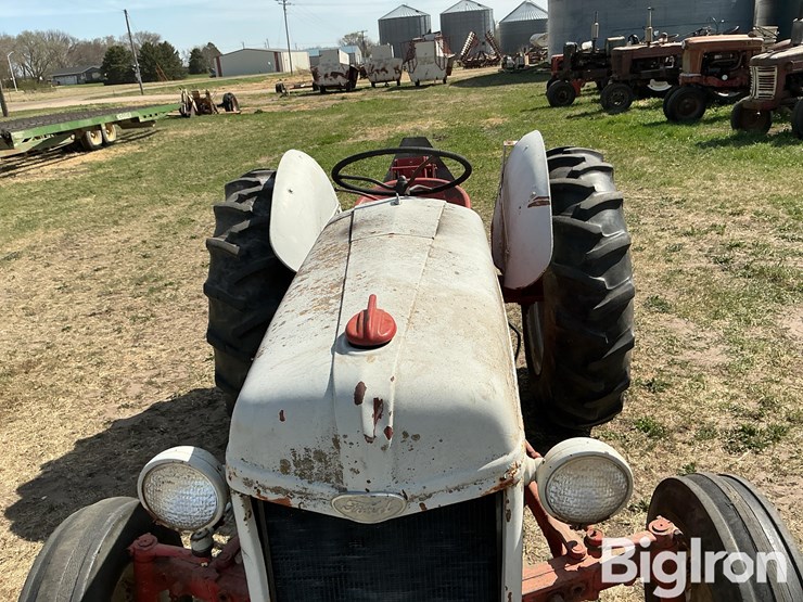 ford-8n-image-12