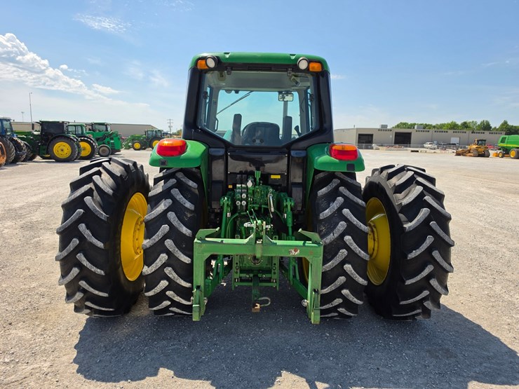 2012-john-deere-6430-image-16