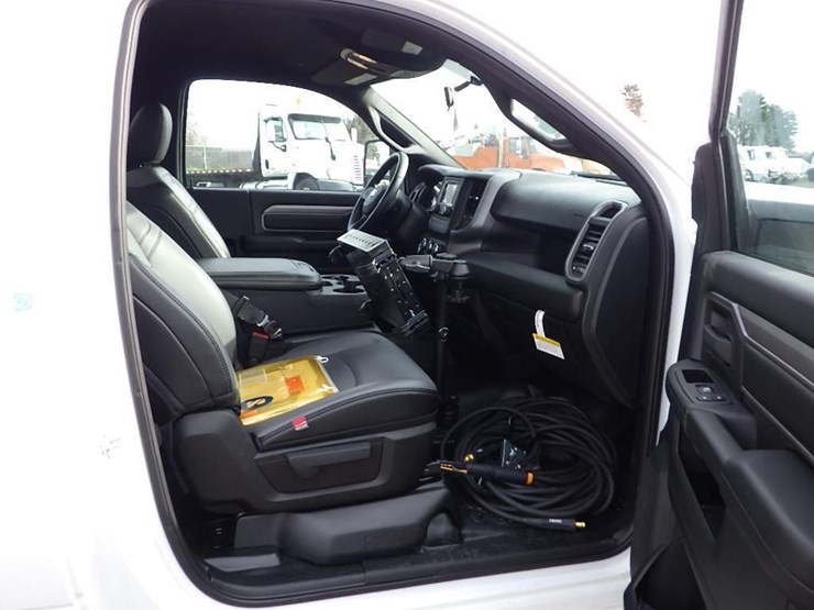 2024-dodge-ram-2500-image-35