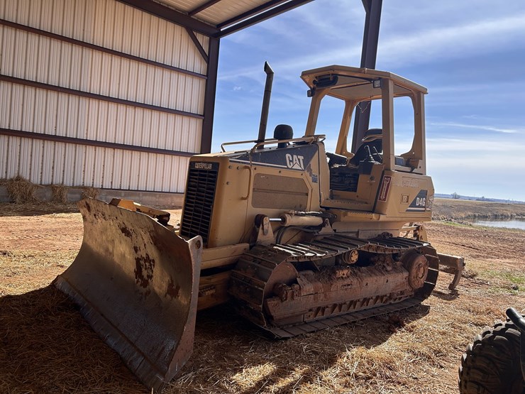 2005-caterpillar-d4g-image-5