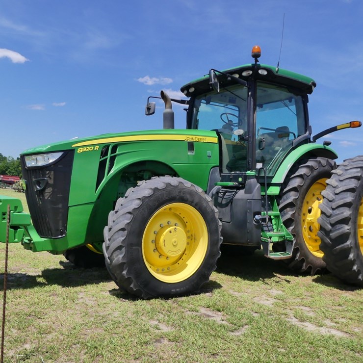2018 JOHN DEERE 8320R