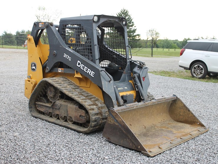 deere-317g-image-7