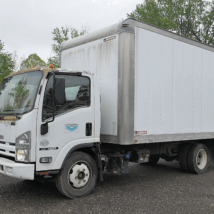 2011 ISUZU NQR
