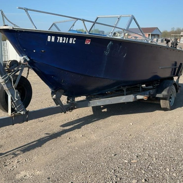 #2375 • 1976 Mirrocraft F4628 Boat