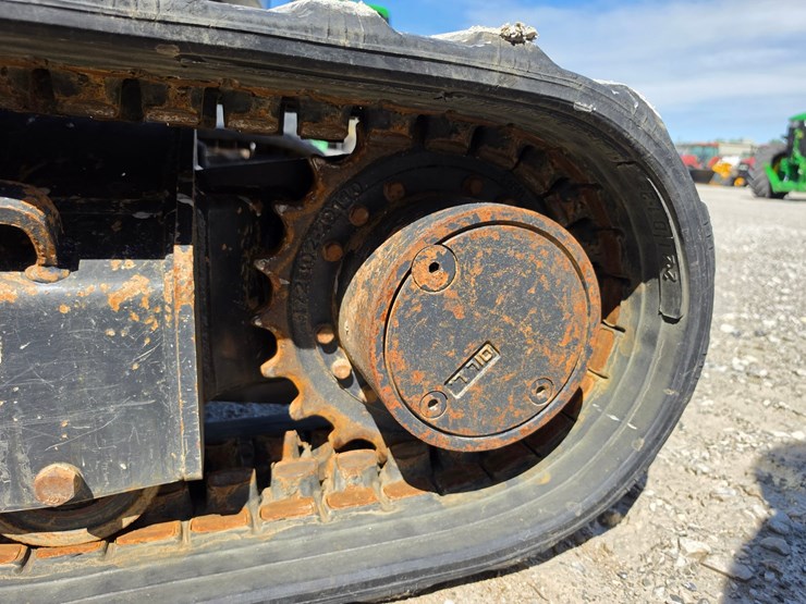 2022-yanmar-vio35-6a-image-15