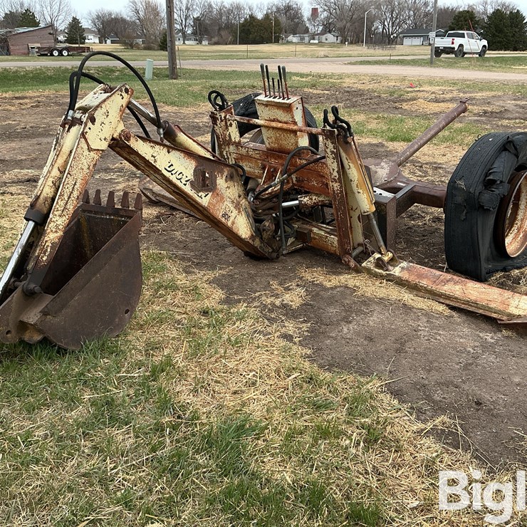 Digz-All 800 Pull-Type Backhoe